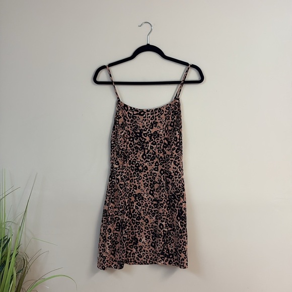 Wilfred Isabelle Leopard Print Mini Dress with pockets  - Tan and Black - Picture 3 of 5